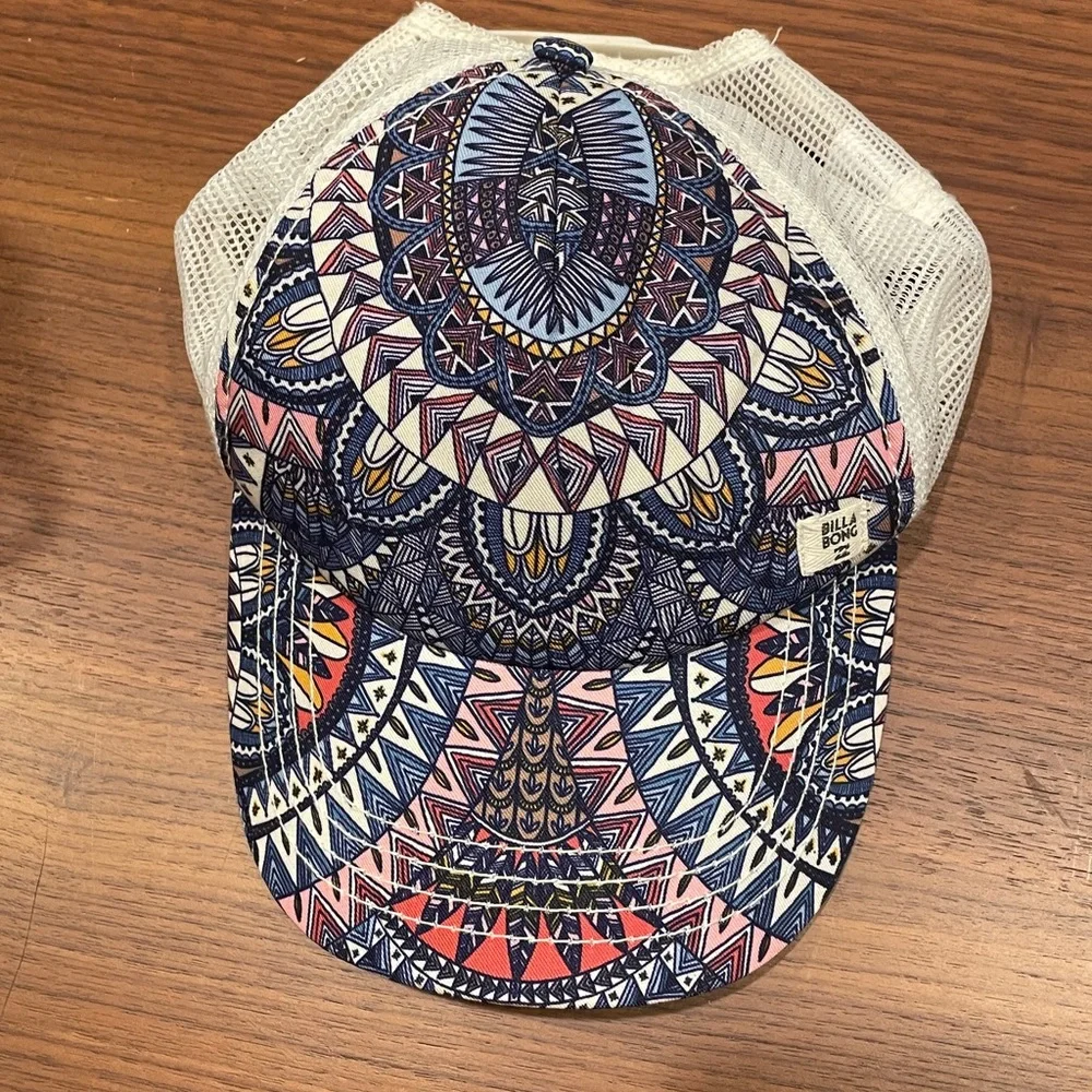 Billabong  adjustable print & mesh cap